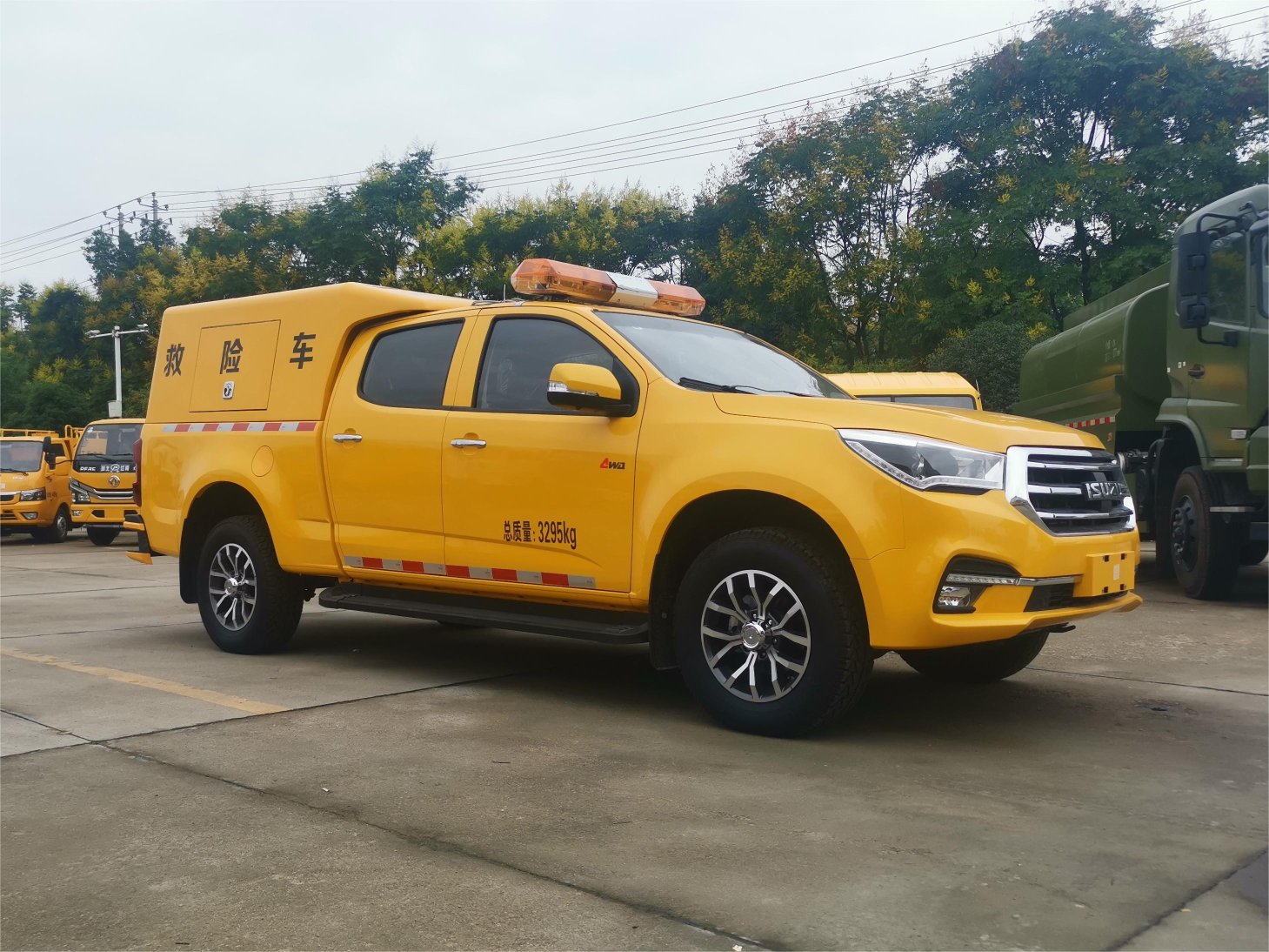 五十鈴器材消防車(chē)